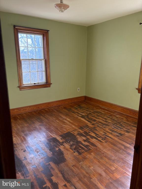 Building Photo - 1983 Northwestern Turnpike