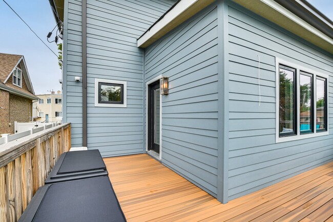 Building Photo - 4727 N Kiona Ave