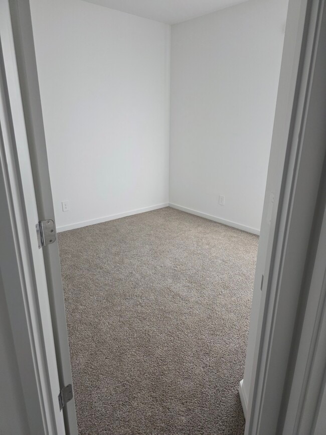 Building Photo - 2684 E San Miguel Dr