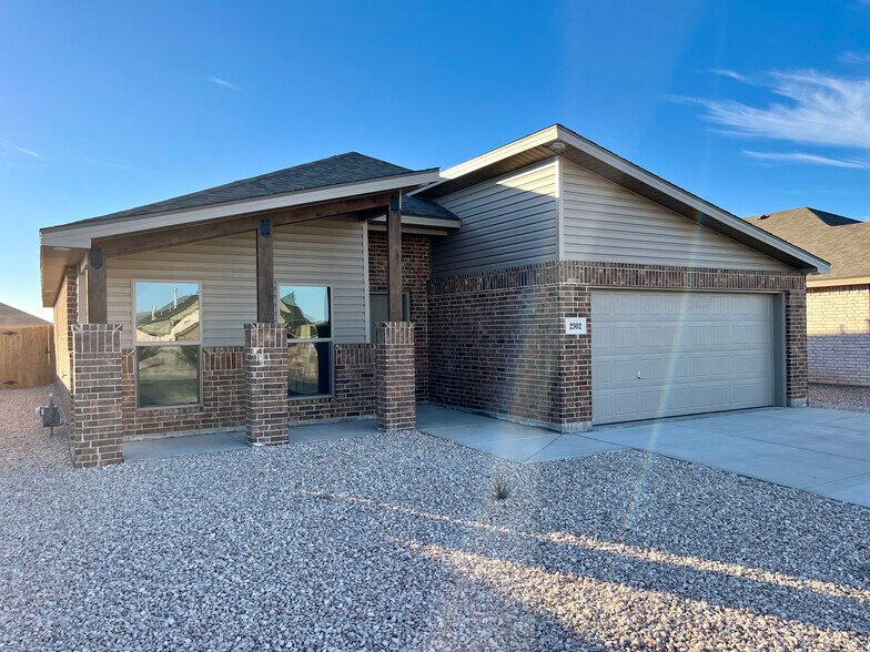 Building Photo - 2302 Copperhead Rd