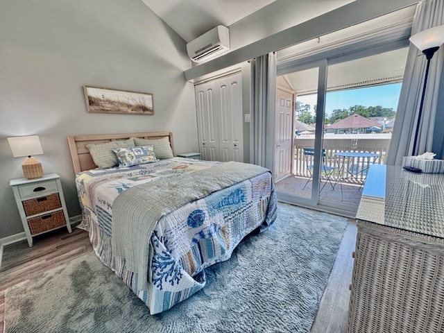 Quest room with a balcony and view - 1000 11th Ave N