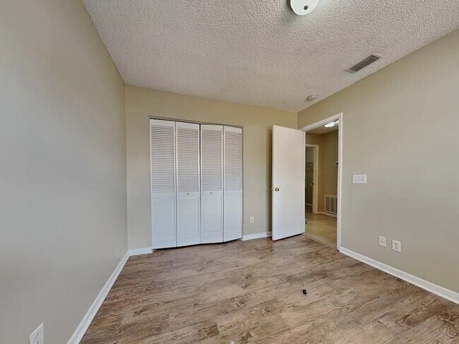 Building Photo - 6543 Neddy Ave