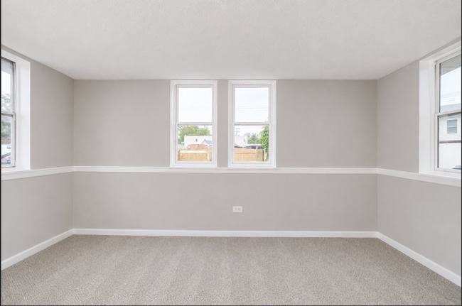 Building Photo - Three Bedroom Home in Middle River