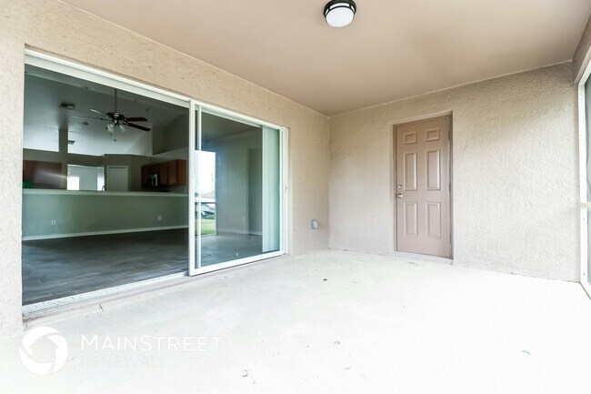 Building Photo - 2608 NW 3rd Ave