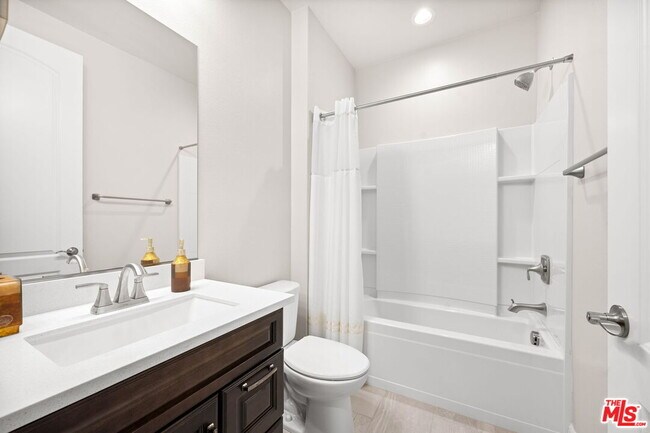 Building Photo - 24236 W Stone Bend Ln