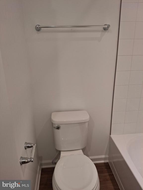 Building Photo - 612 Slick Terrace