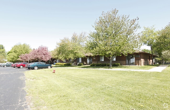 Primary Photo - York Hills II
