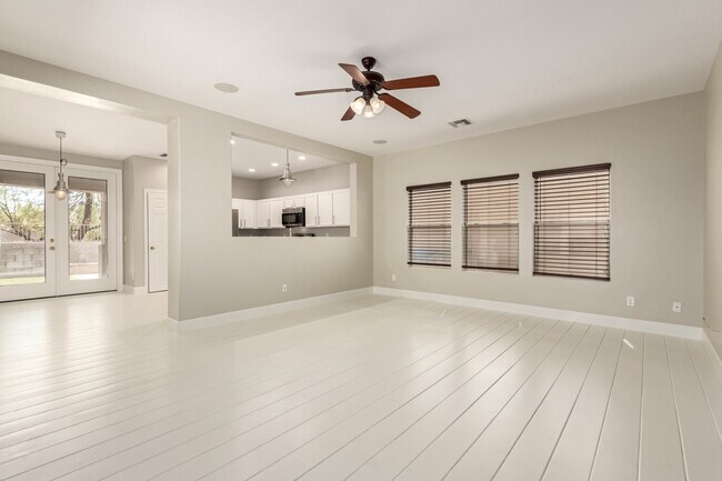 Building Photo - 21127 Avenida Del Valle Ct