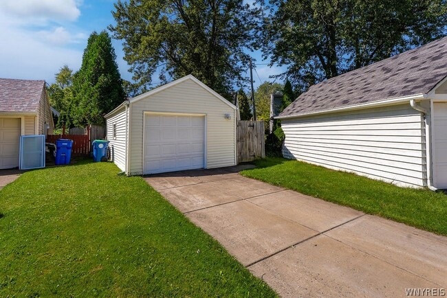 Building Photo - 345 Burroughs Dr