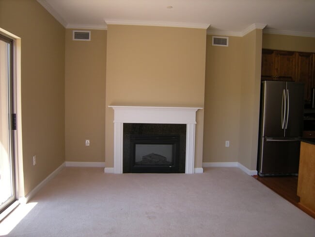 Building Photo - PORT WARWICK