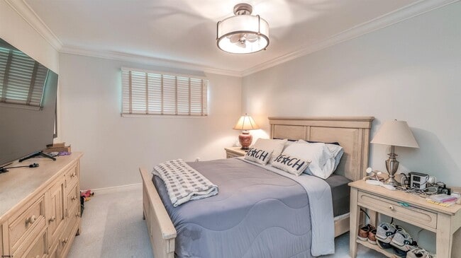 Building Photo - 6 N Lancaster Ave