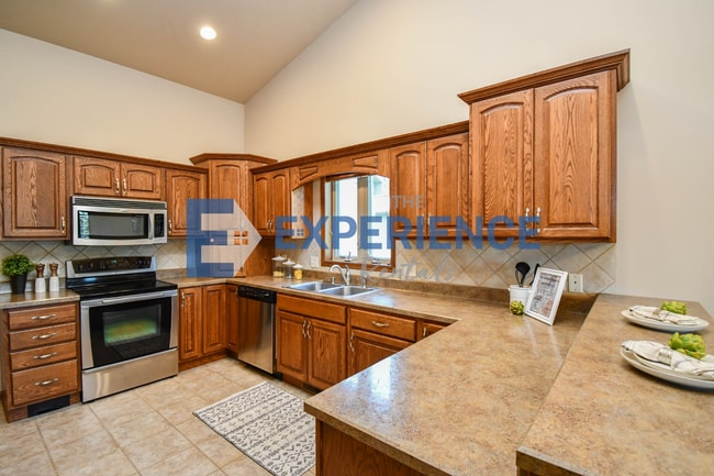 Building Photo - 3908 W 89th St