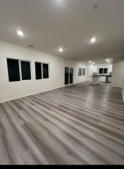 Building Photo - 4426 Jade Ct