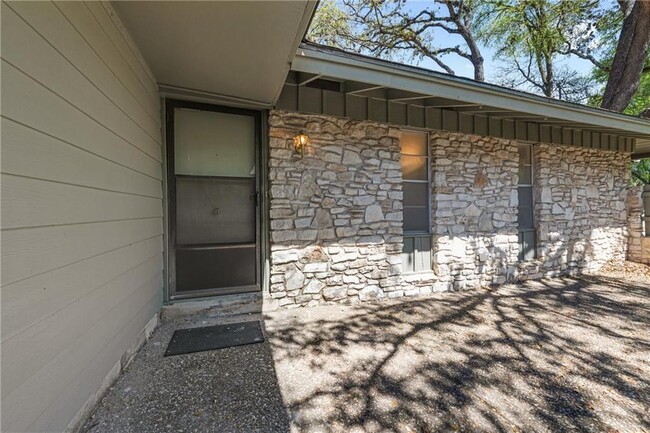 Building Photo - 2100 Rabb Rd