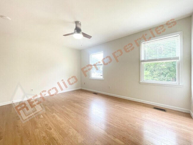 Building Photo - Wonderful Carpet-Free 3-Bedroom, 3-Bath Single-Family Home with Backyard Gazebo in a Quiet Cul-de...