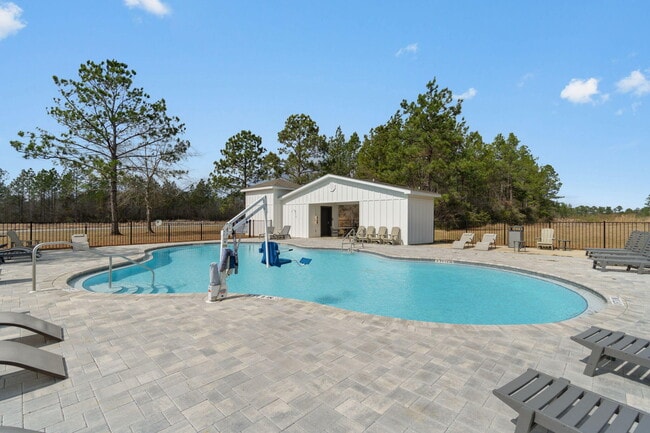 Building Photo - 6406 Arcadia Bluffs Ave