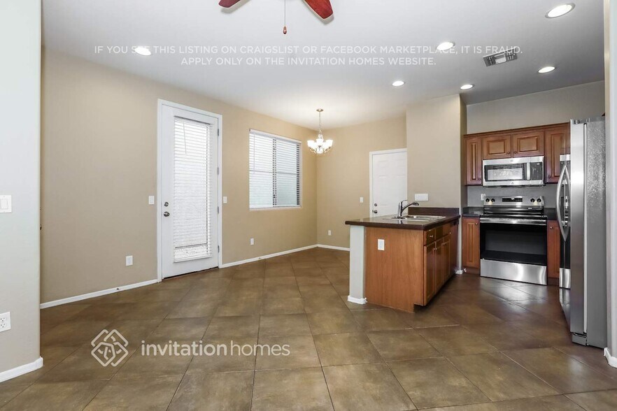 Building Photo - 451 S Hawes Rd