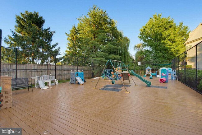 Building Photo - 5822 Pearson Ln