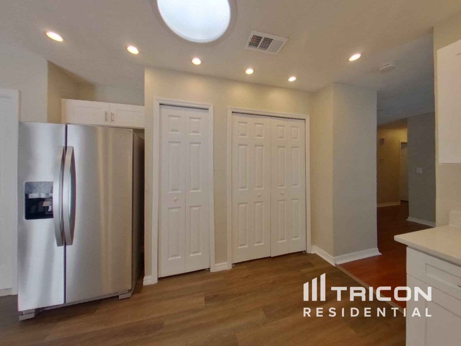 Building Photo - 483 Spruceview Dr