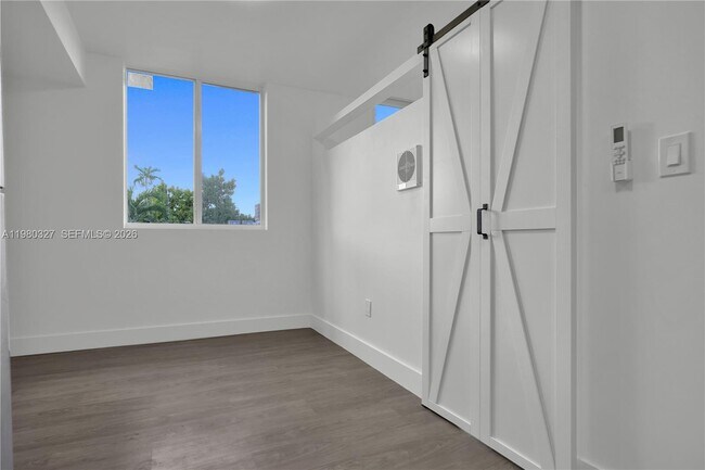 Building Photo - 1620 NW 18th St