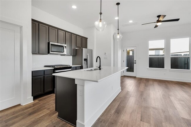 Building Photo - 8589 Meridy Lp