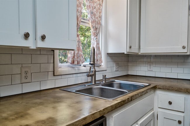 Building Photo - 5209 16th St