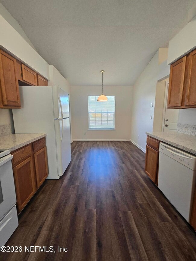 Building Photo - 7910 Georgia Jack Dr N