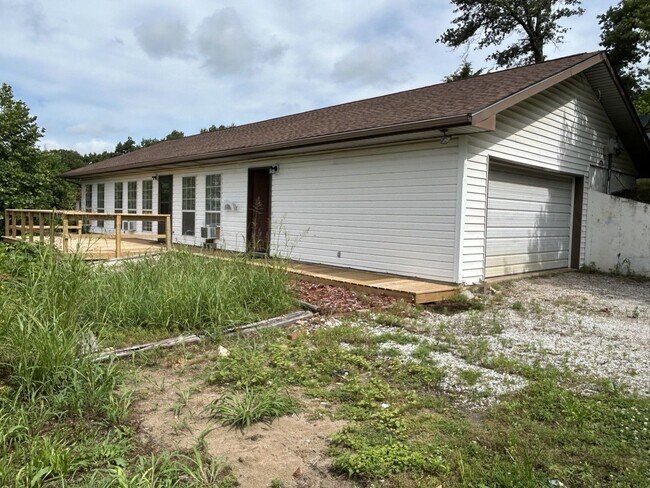 Building Photo - You Won't Believe the View!  2BR/2BA House...