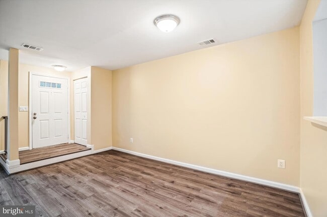 Building Photo - 2970 Schubert Dr