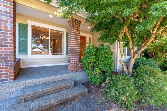 Building Photo - 2709 17th Ave Ct SW