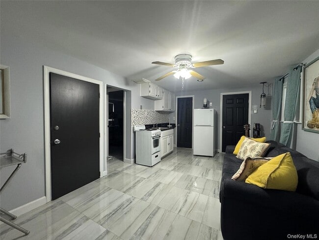 Building Photo - 6A James St