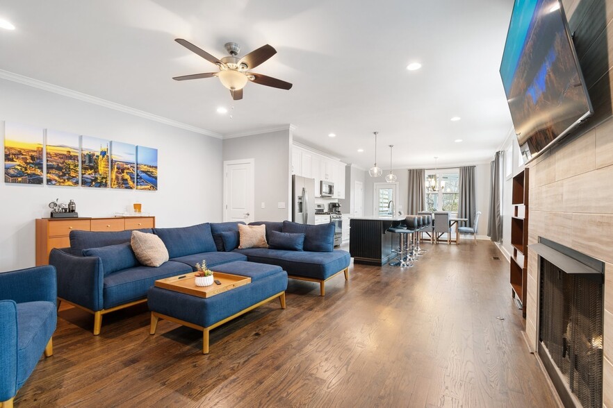 Building Photo - 223B Orlando Ave