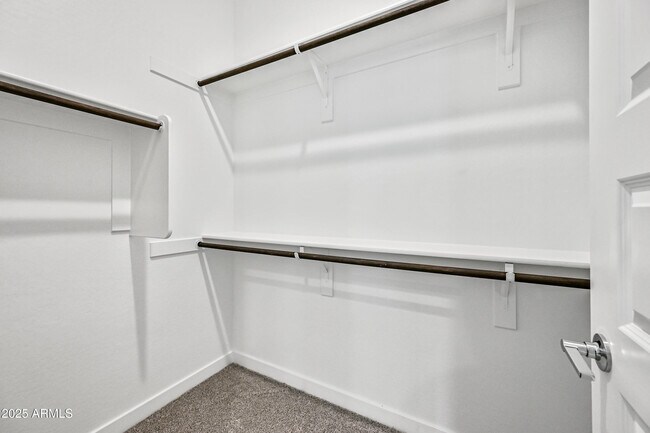 Building Photo - 14913 W Cottontail Ln