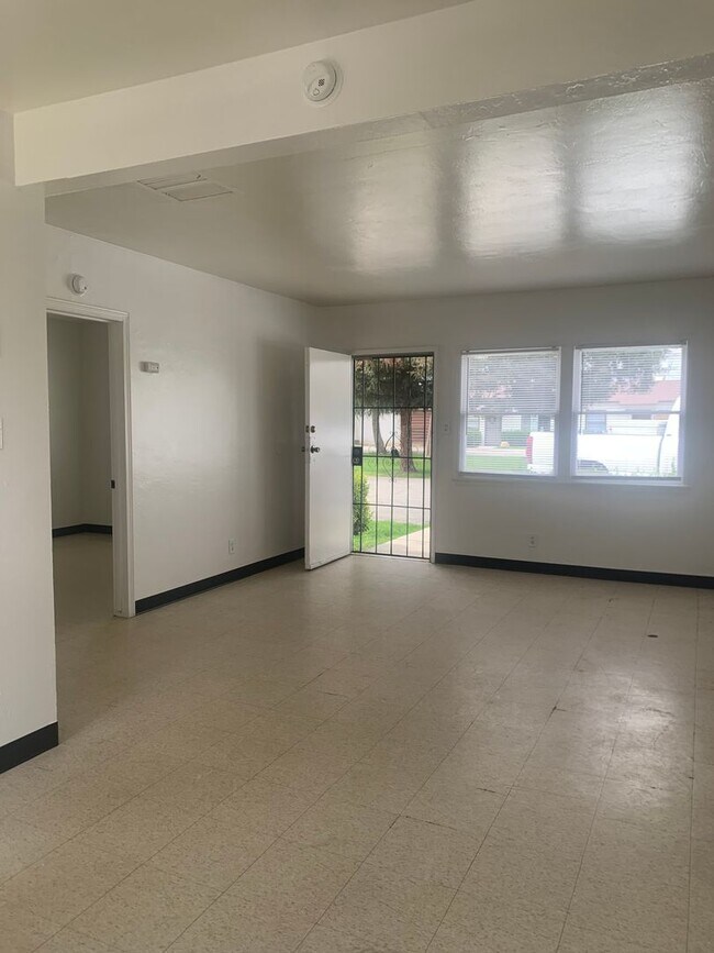 Building Photo - Cozy 1 bedroom in 93308