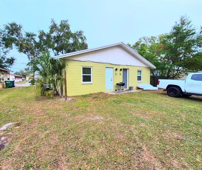 Building Photo - 2408 W Cypress St