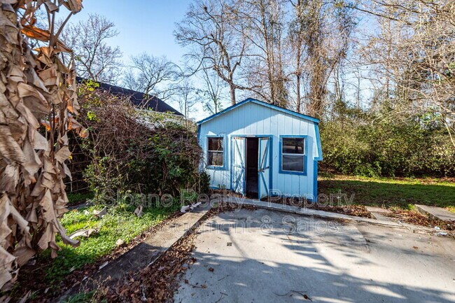 Building Photo - 1520 N Avalon Cir