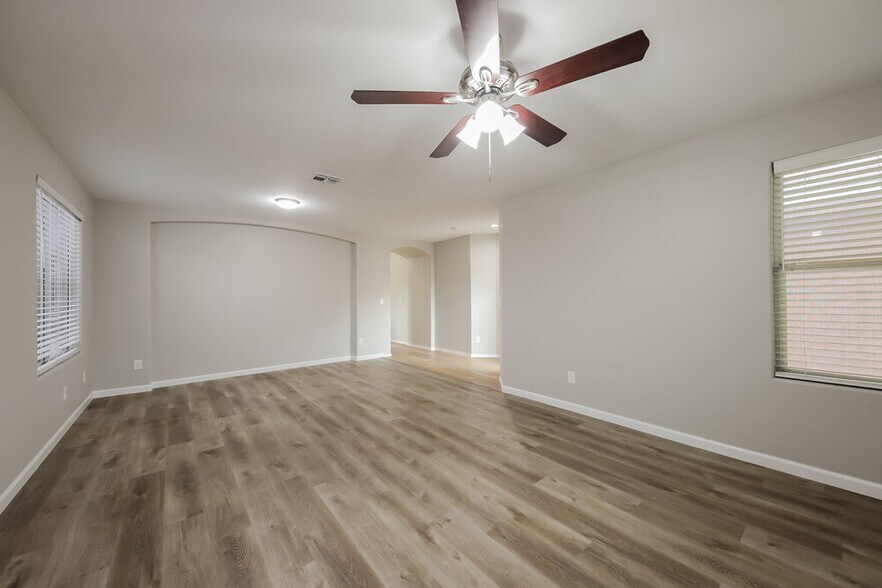 Building Photo - 2020 W Hasan Dr