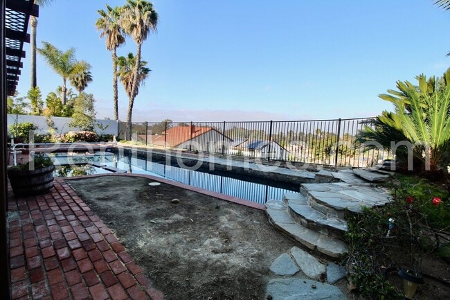 Building Photo - 10258 Grayfox Dr