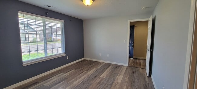 Building Photo - 3581 NE Hembree St