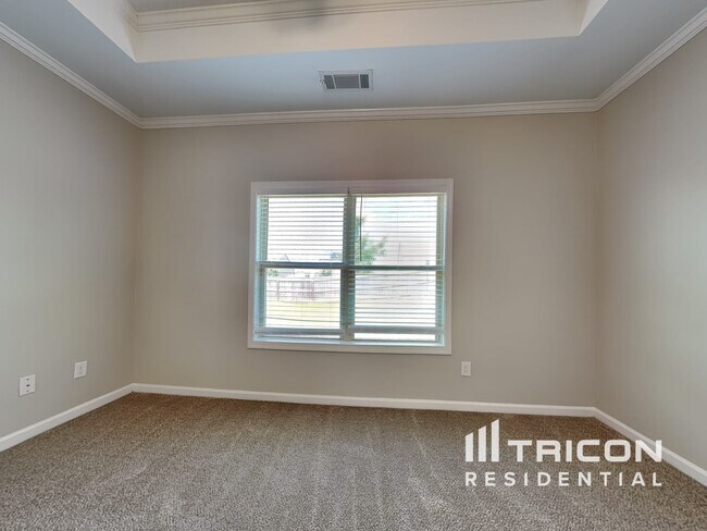 Building Photo - 2154 Massey Ln