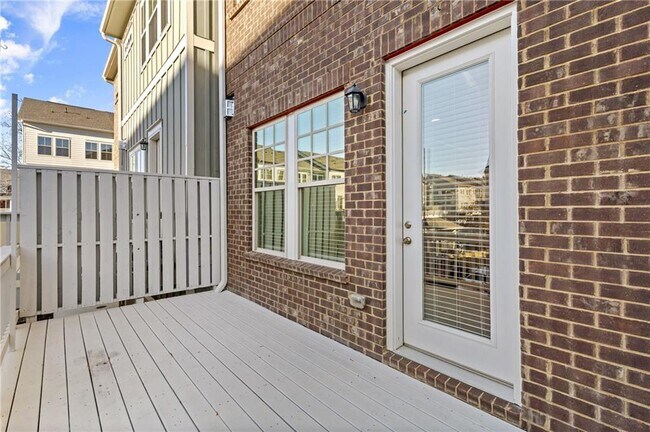 Building Photo - 6023 Skellig St