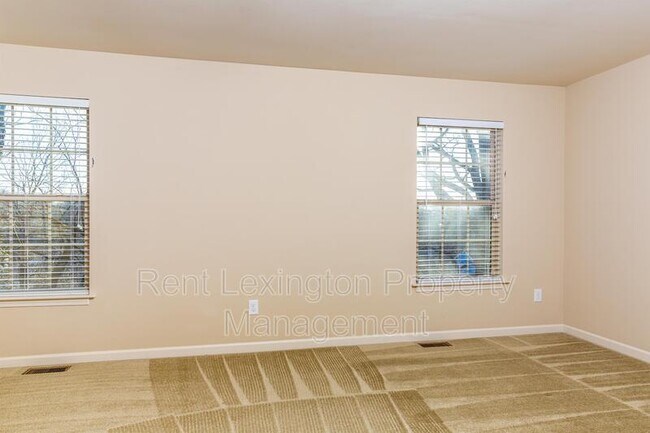 Building Photo - 3838 Nadia Ln