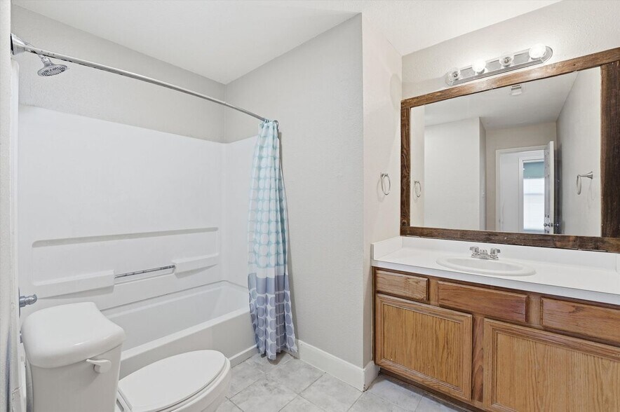 Building Photo - 3015 Peerless Pass Ct