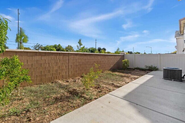 Building Photo - 7705 Forestdale Wy