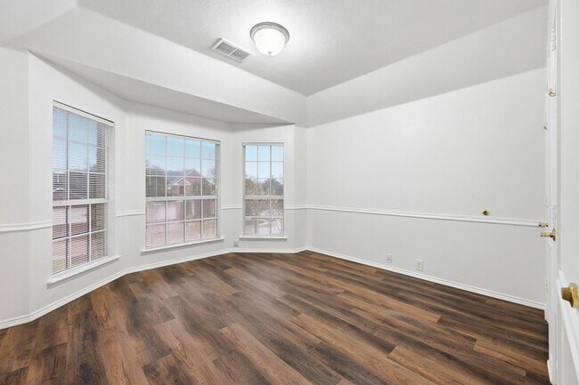 Building Photo - Beautiful home in Hurst-Euless-Bedford ISD