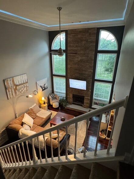 Building Photo - 155 Stirling Ln