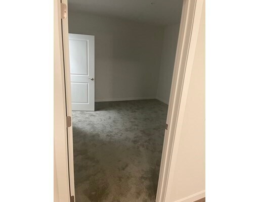 Building Photo - 200 Quarry Hill Dr