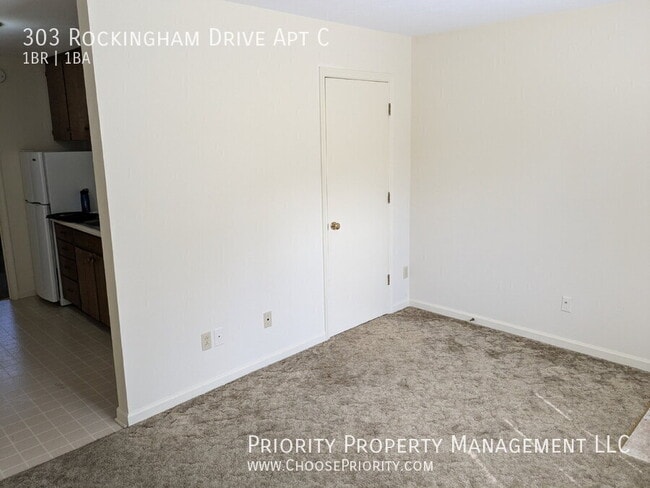 Building Photo - 303 Rockingham Dr