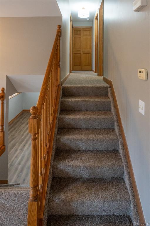 Building Photo - 1555 E South Blvd