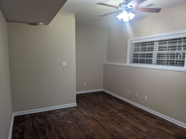 Building Photo - 4108 Cedar Crest Ln
